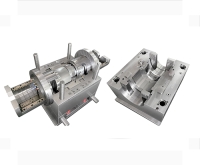 Collapsible Core Fitting Mould